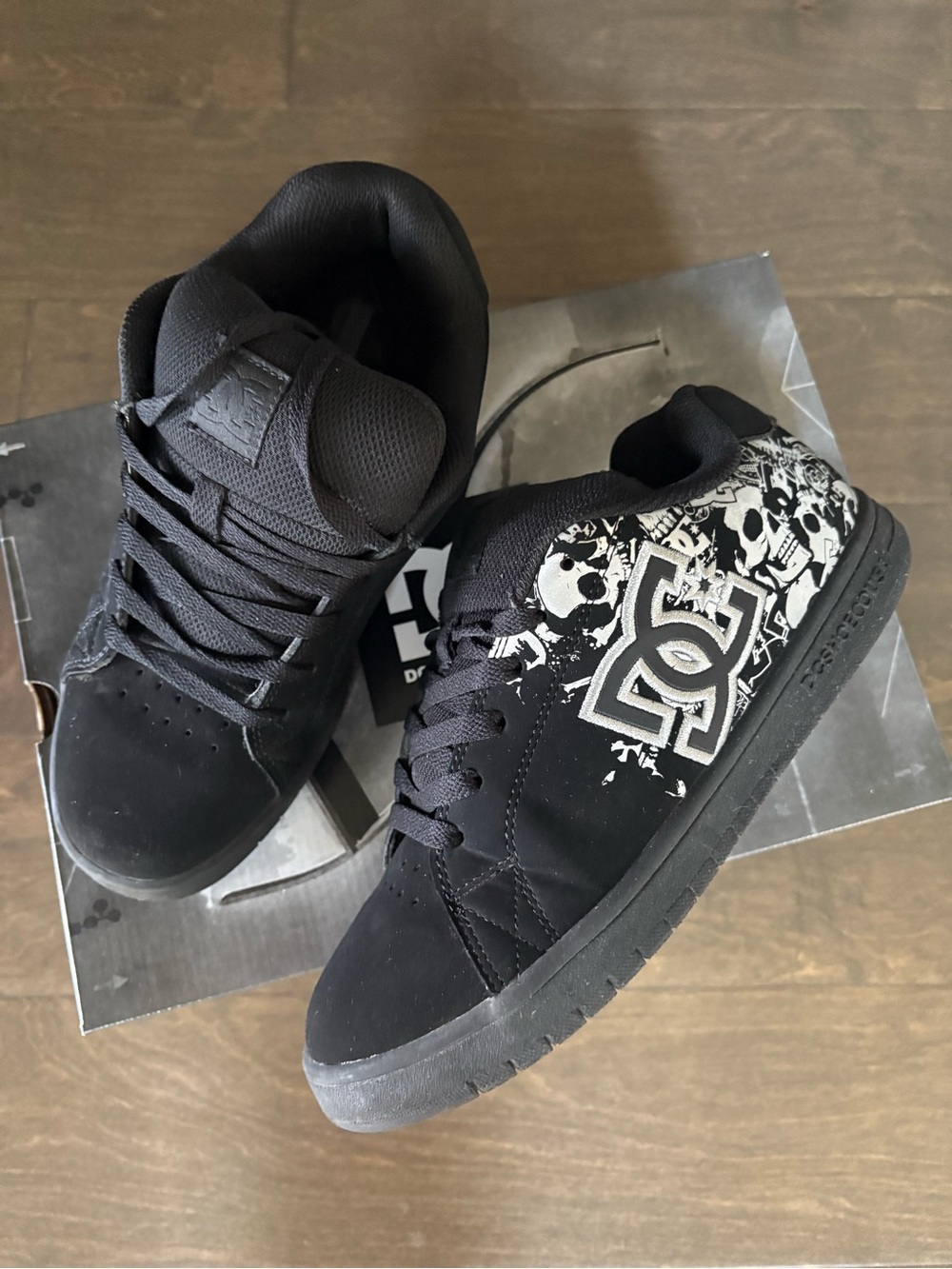 DC Gaveler women skull sneakers
